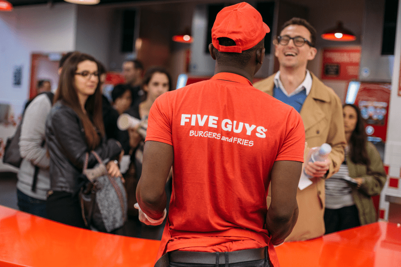 Recrutement chez Five Guys : Une carrière savoureuse vous attend !