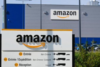 Travailler chez Amazon : un emploi stable avec des avantages concrets